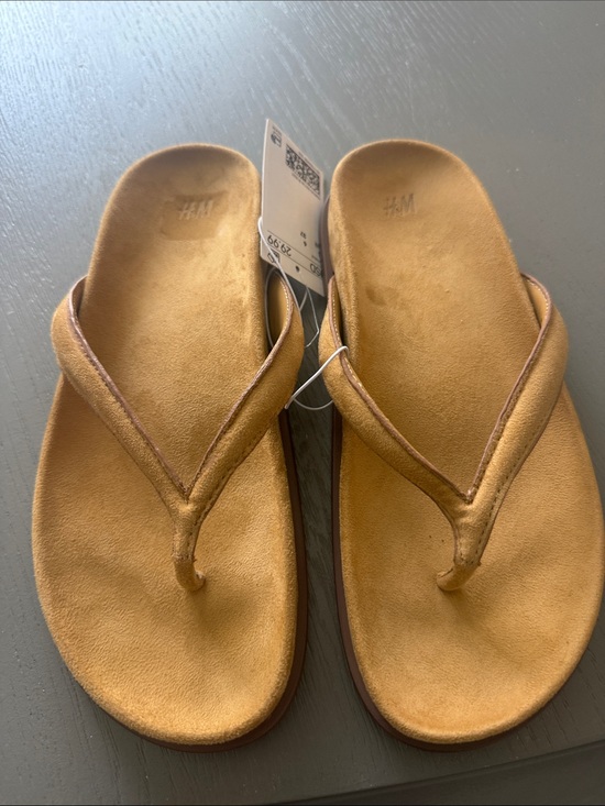 H&M Shoes - NWT H&M Tan Suede Thong Sandals 6